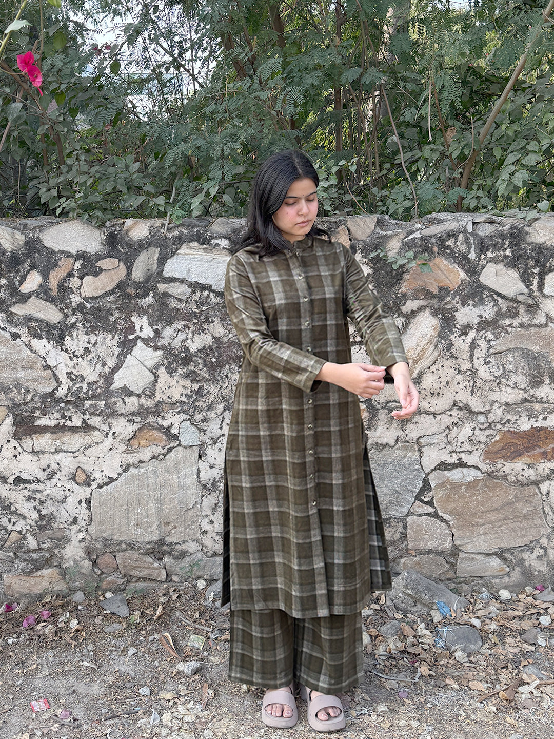 Timber Green Checks Corduroy Yarn-dyed Straight-Fit Cotton Kurta Pant Co-ord Set